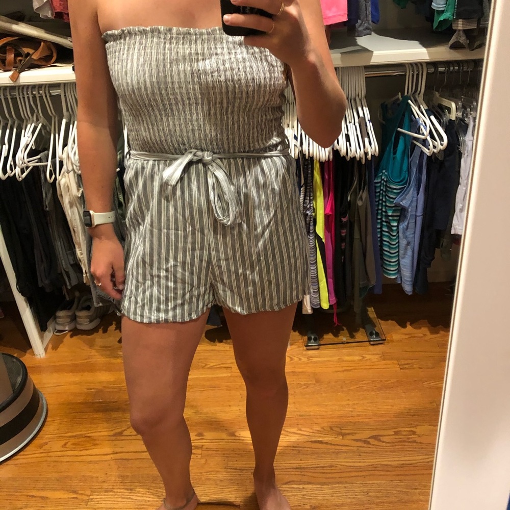 Striped romper - Picture 3 of 3
